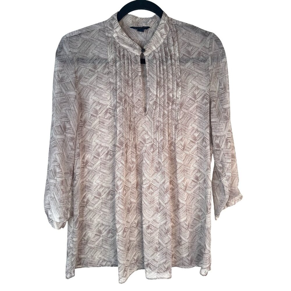 2/$30 Banana Republic M Pleated Blouse Herringbone Pattern 3/4 Sleeves